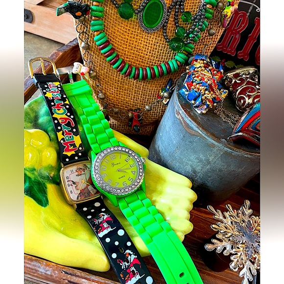 Vintage Christmas Holiday Large Lot of 🎄December Theme Quality Jewelry Bundle🎁🎁 - Picture 15 of 16